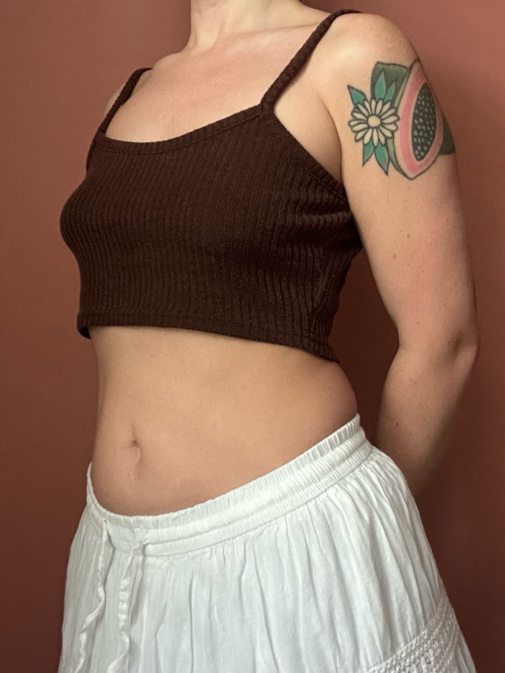 Brown ribbed crop top - Picture 2 of 4